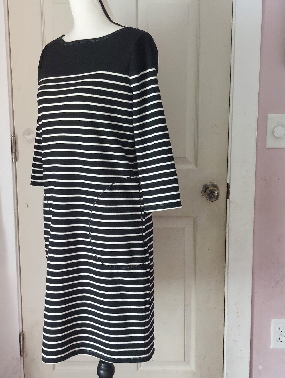 Max Studio Black White Colorblock Striped Dress Size Medium - Picture 4 of 9